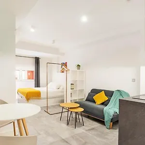 https://loftinmalaga.1costadelsol.com